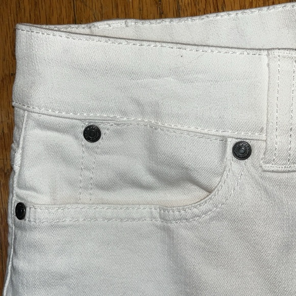 Talbots Simply Flattering Classic White Denim Jeans Size 14P - Picture 4 of 8